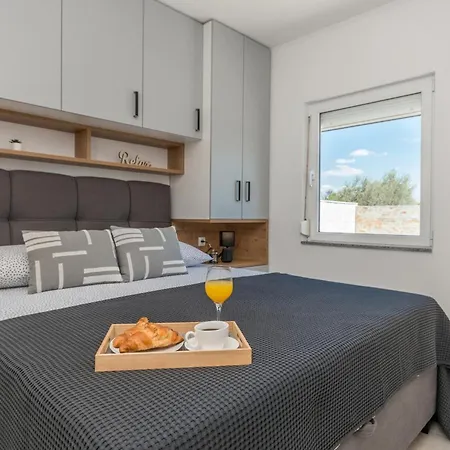 4 Bedroom Amazing In 度假居