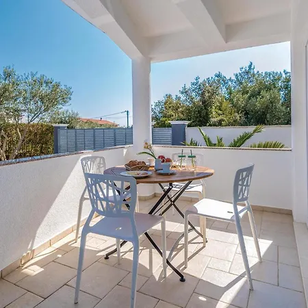 4 Bedroom Amazing In *